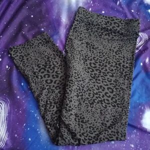 Soma gray cheetah print legging sleep pants sz XL